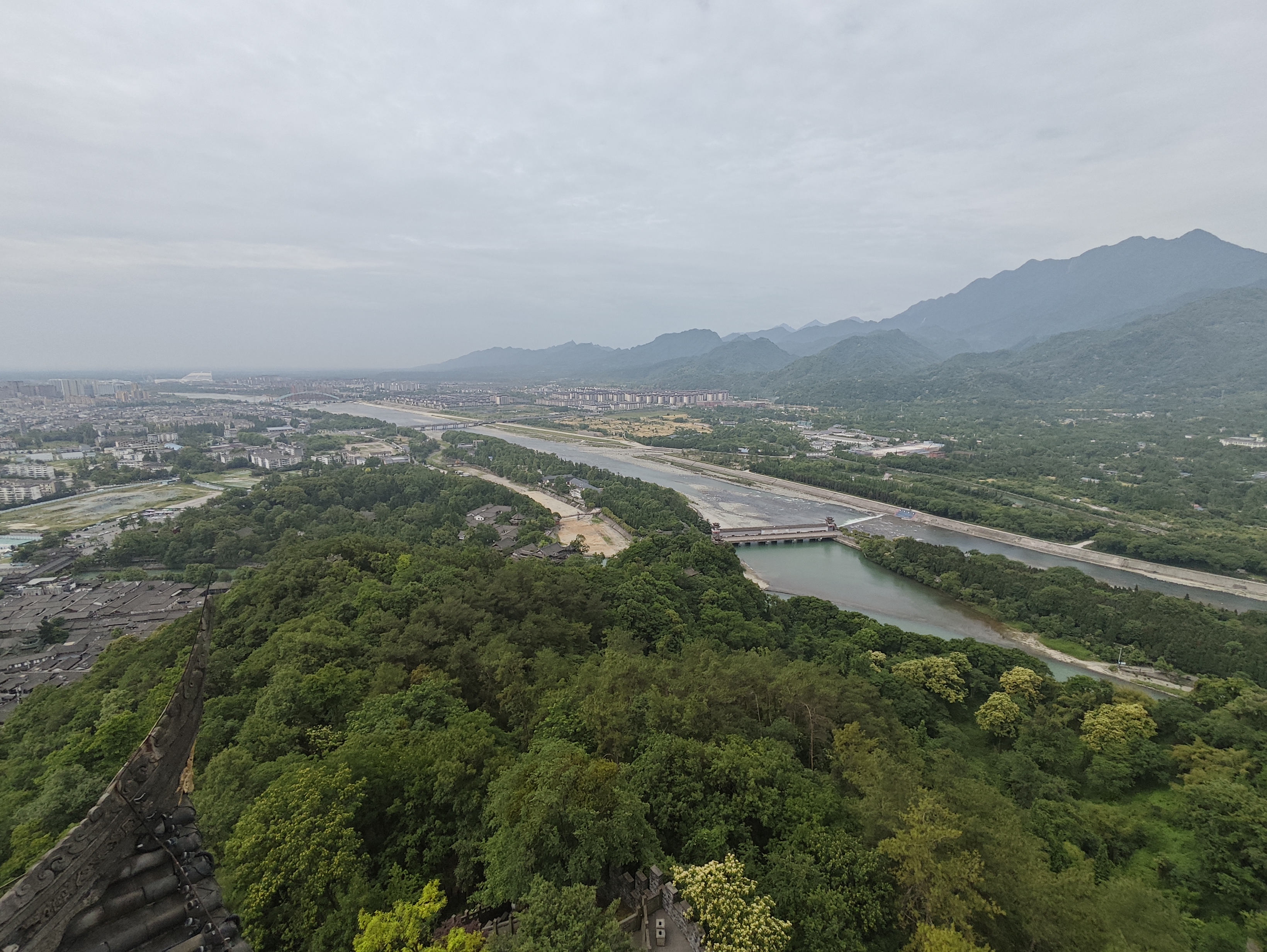 分水的鱼嘴，是写在水上的哲学